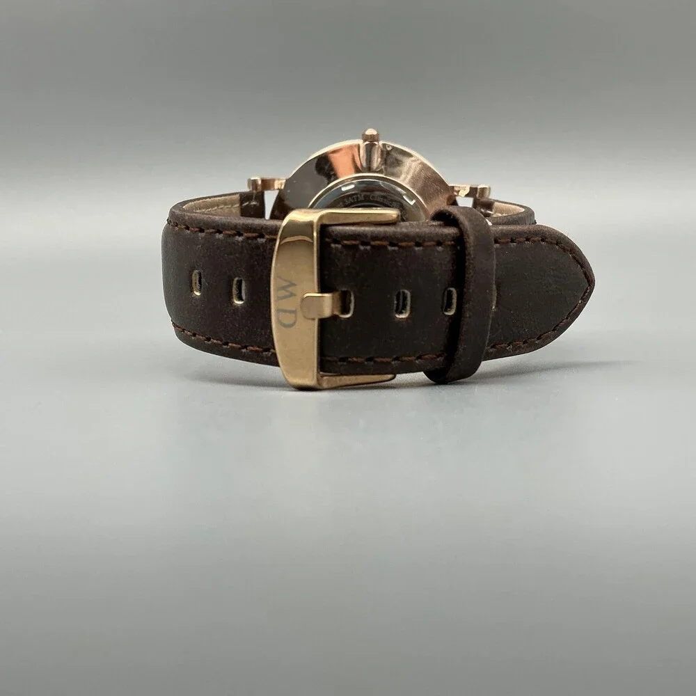 Daniel Wellington Classic Mens Watch 40mm Rose Gold Tone Leather New Battery